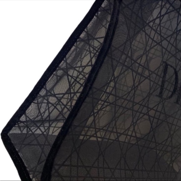 GWP Dior Mesh Tote - Picture 5 of 7